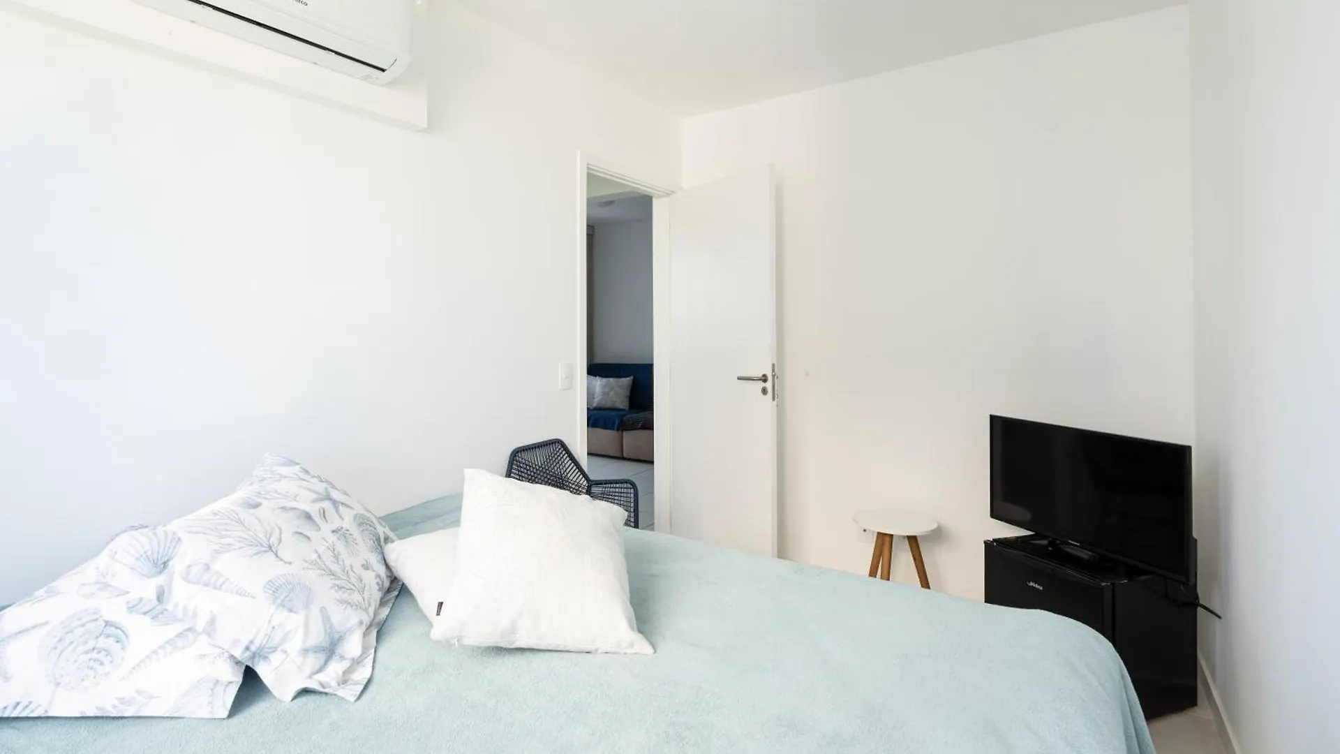 アパート Aptos A 150M Da Praia, Dois Quartos, Sala De Estar, Cozinha Completa, Sacada Com Churrasqueira, Wi-Fi, Piscina, Portaria 24H, Playground E Quadra De Esportes Piçarras