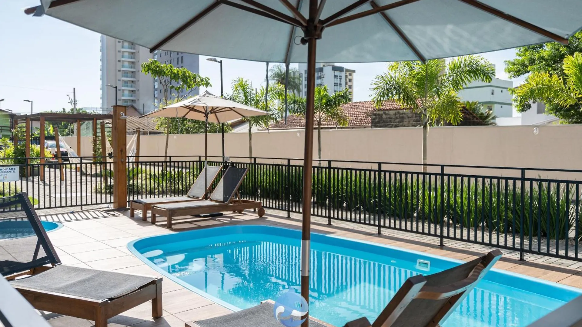 Aptos A 150M Da Praia, Dois Quartos, Sala De Estar, Cozinha Completa, Sacada Com Churrasqueira, Wi-Fi, Piscina, Portaria 24H, Playground E Quadra De Esportes Piçarras アパート